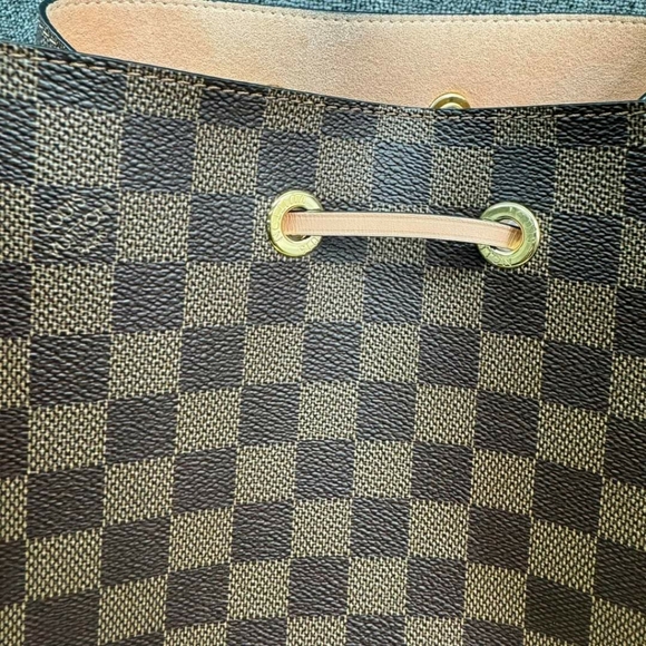 100% Authentic Louis Vuitton Neonoe Brown Damier Ebene Canvas Shoulder Bag - Picture 8 of 15